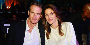 Cindy Crawford hat Grund zum Feiern: "Fühle mich gesegnet"