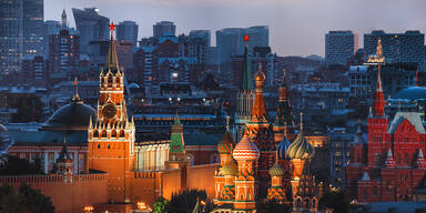 Ukraine-Drohne trifft Hochhaus mitten in Moskau