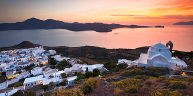 Touristenyacht sinkt vor Insel Milos