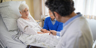 Frau zahlt 5.600 Euro f&uuml;r fr&uuml;heren OP-Termin - AK tobt