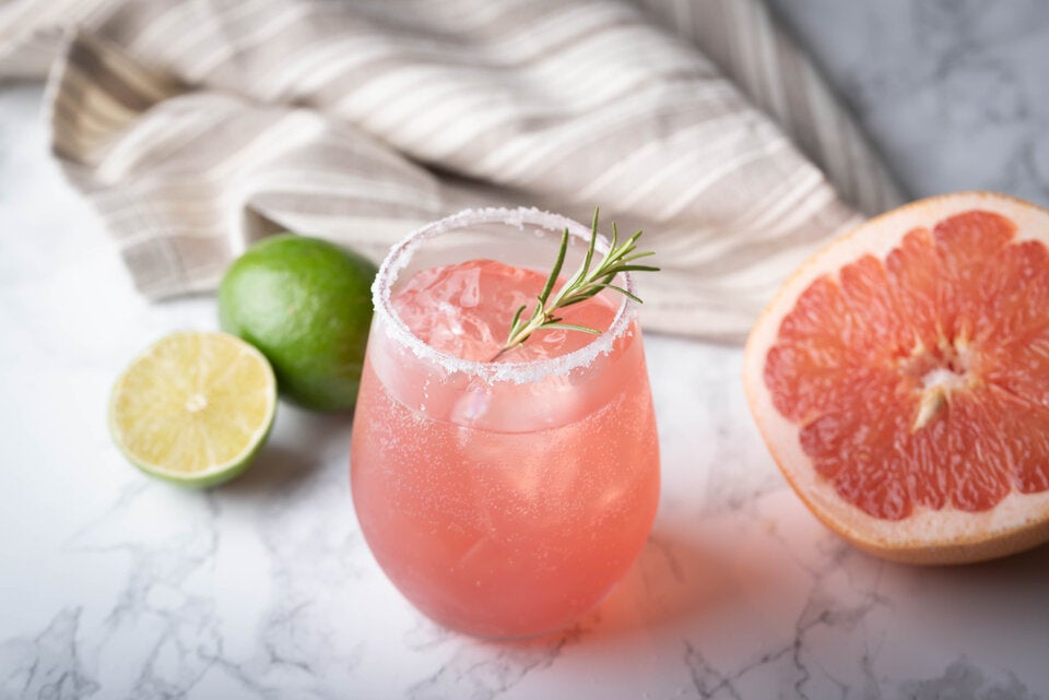 Pinker Aperol: Sarti-Spritz ist der Trend-Aperitivo des Sommers