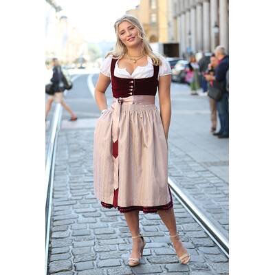 Dirndl-Parade am Oktoberfest 2019 
