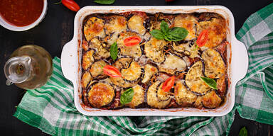 Melanzani-Lasagne mit Bulgur und Paradeiser