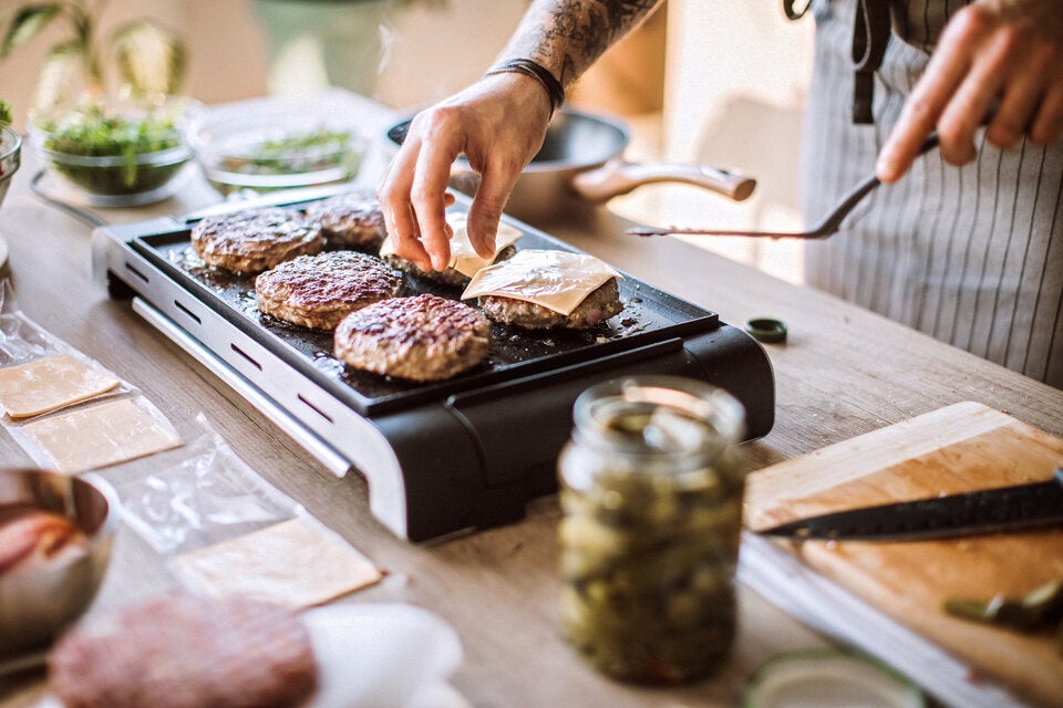 Holzkohle, Gas oder Elektro: Welcher Grill-Typ sind Sie wirklich?
