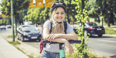 ARBÖ drängt auf Helmpflicht für E-Scooter-Fahrer