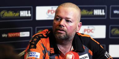 Darts-Star Raymond van Barneveld zusammengebrochen