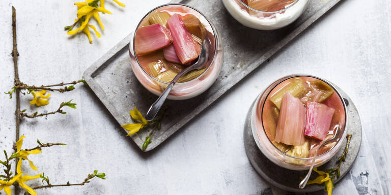 Blitzschnell aus dem Airfryer: Sündhaft gute Rhabarber-Desserts