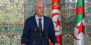 Tunesiens Pr&auml;sident verl&auml;ngert Aussetzung des Parlaments