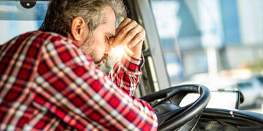 High am Steuer: Lkw-Fahrer auf Drogen erschien bei der Polizei