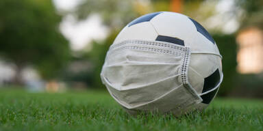 Corona Fu&szlig;ball