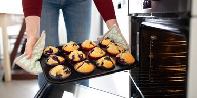 Mit diesem Muffin-Hack brauchen Sie NIE wieder Muffinformen