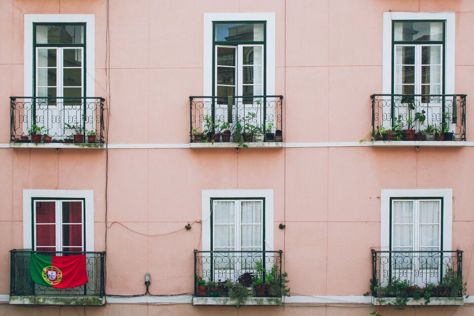 Balkon EM-fit machen: Welche Fußball-Deko ist erlaubt?