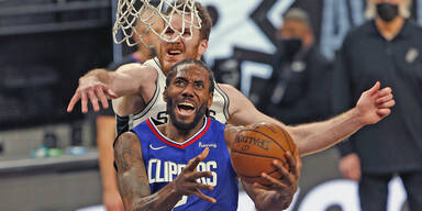 Jakob P&ouml;ltl, Kawhi Leonard