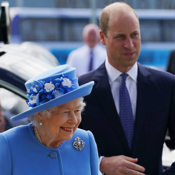 Prinz William mit Queen Elizabeth II.