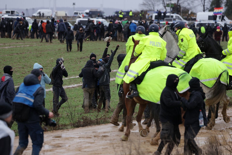 Lützerath-Demo: Verletzte Demonstranten und Polizisten