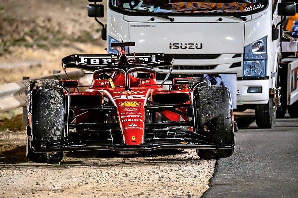 Ferrari Pleiten-Saisonstart Charles Leclerc