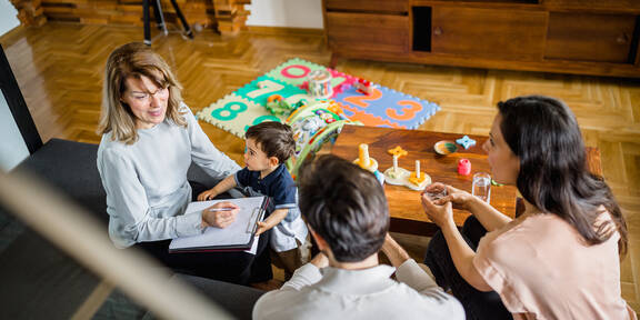 Krisenpflegeeltern weiterhin dringend benötigt