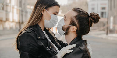 Tinder Date maske