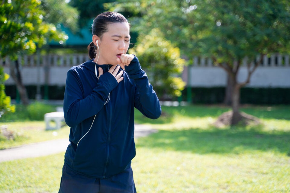 Husten nach dem Laufen: Das steckt wirklich hinter dem Reiz im Hals!