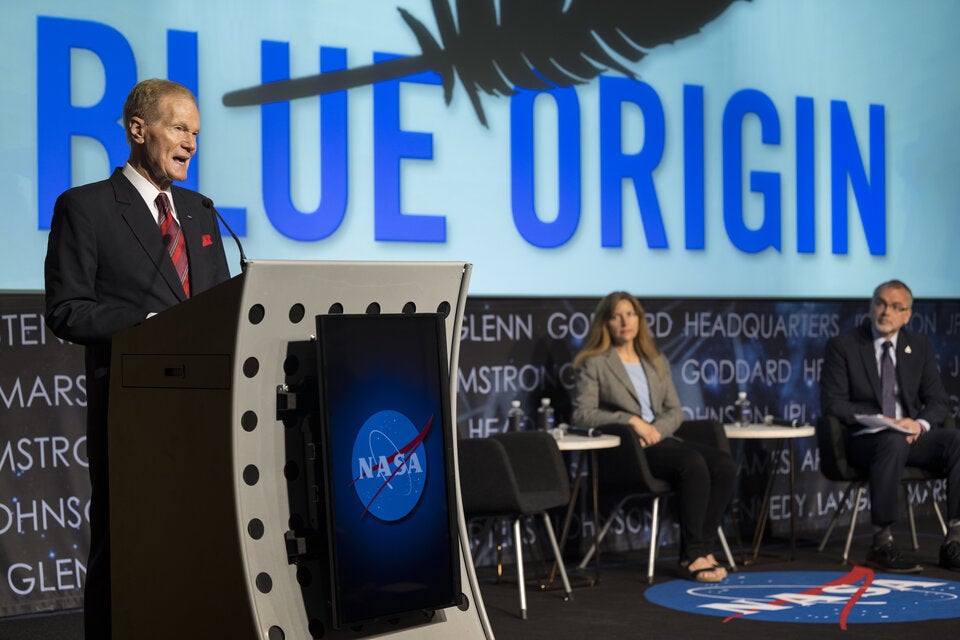 NASA-Chef Bill Nelson verkündet in Washington (USA) am 19. Mai 2023, dass Blue Origin das Landemodul für die Artemis-V-Mondmission entwickeln wird. 