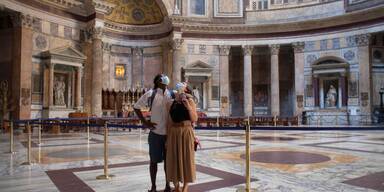 Italiens Tourismusminister will 3G-Ende mit April