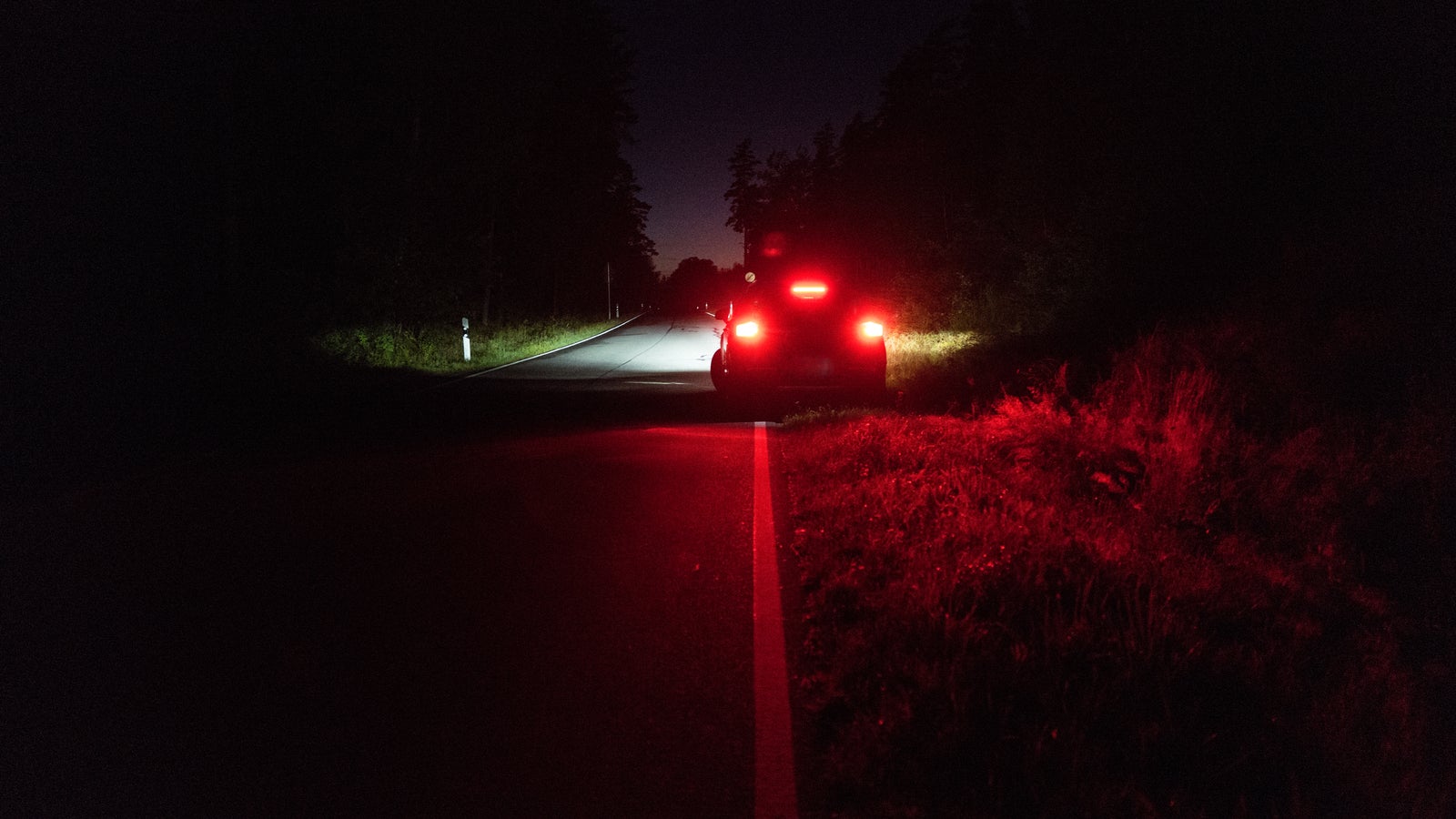 Schwer betrunken: Alko-Lenker verursacht tödlichen Unfall Kép