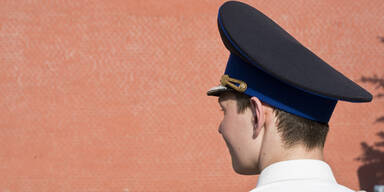 Betrunkener Polizist verursacht Unfall: Frau und Kind (2) tot