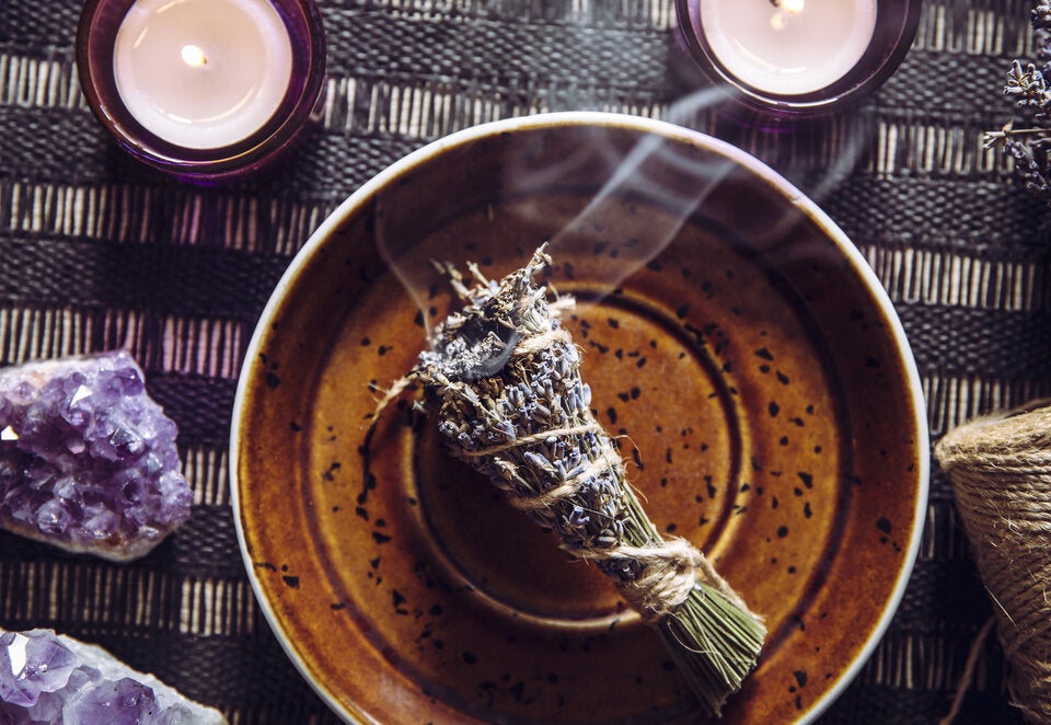 Warum Sie vor Jahresende Ihre Wohnung ausräuchern sollten