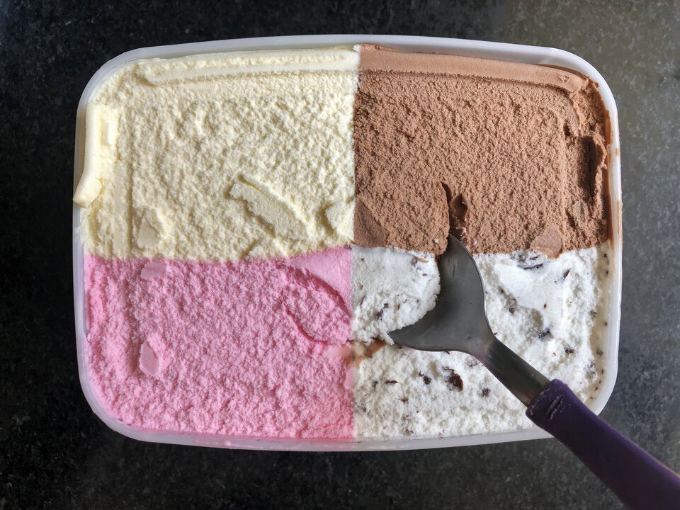 Nie wieder Eiskristalle: Mit diesen Tricks bleibt Ihr Eis cremig