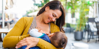 Unhygienisch, unappetitlich? Aufregung um öffentliches Stillen