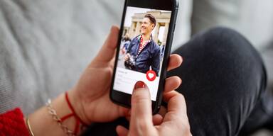 Laut Studie: Online-Paare fühlen sich weniger verliebt und zufrieden