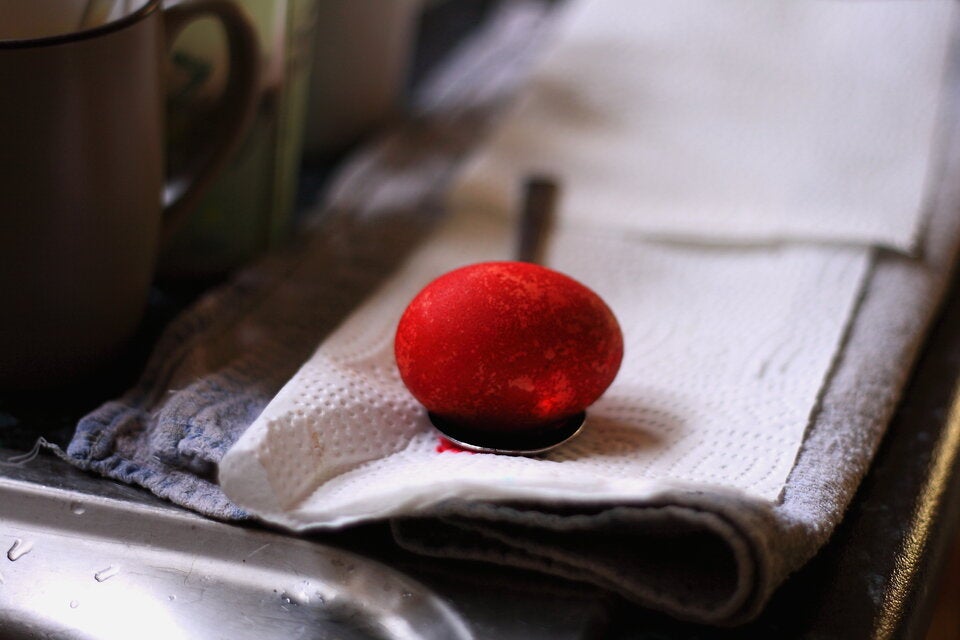 Ostern: Warum wir heutzutage bunte Eier suchen