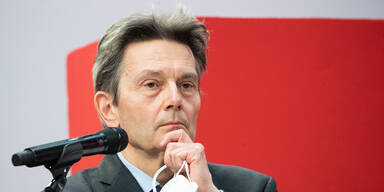 Rolf M&uuml;tzenich