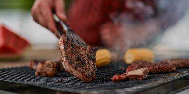 Start in die Grillsaison: Das landet bei den Österreichern 2025 auf dem Grill