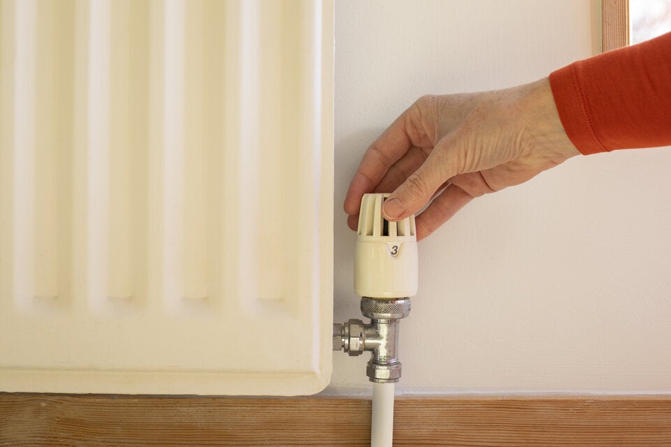 Warum Sie nachts unbedingt die Heizung abdrehen sollten