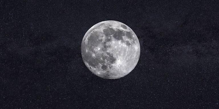 Vollmond am 5.12: Diese 3 Sternzeichen finden heute zu ihrer Stärke