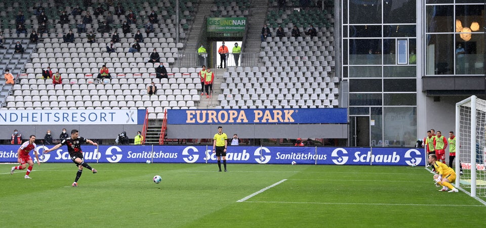 Robert Lewandowski bricht Müller-Rekord