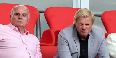 Knalleffekt: Oliver Kahn (55) schießt scharf gegen Uli Hoeneß (73)