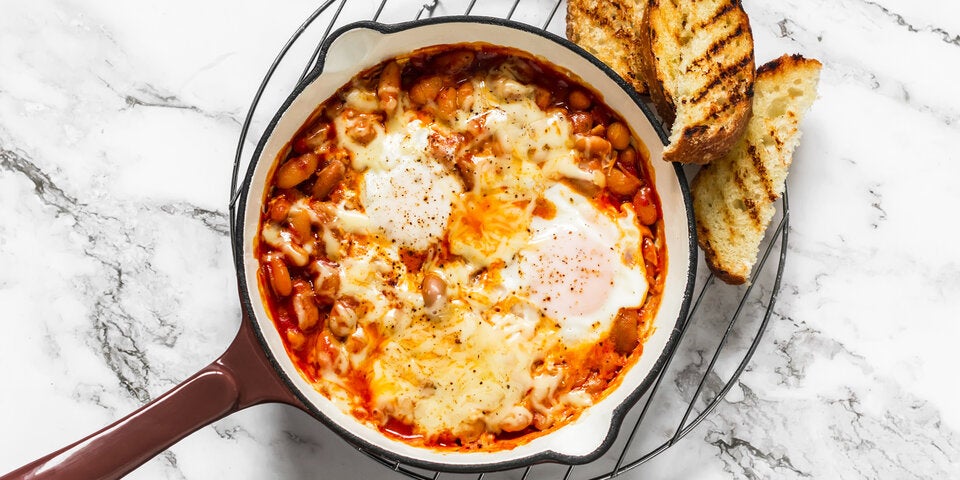 Zum Brunch: Shakshuka vielfältig aufgetischt