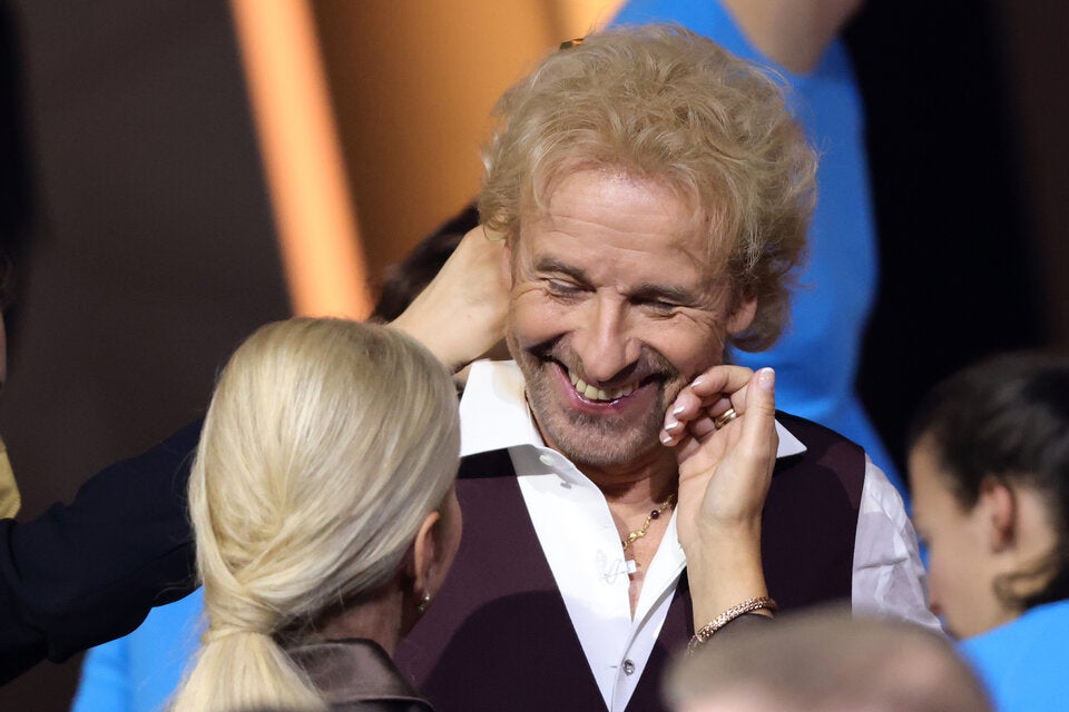 Mit Ring aus Bonbon-Papier: Gottschalk heimlich verlobt!