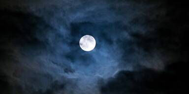 Warum man bei Vollmond schlechter schläft