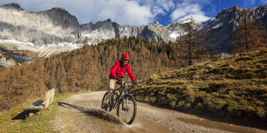 In den Bergen: Österreichs schönste Radtouren im Herbst