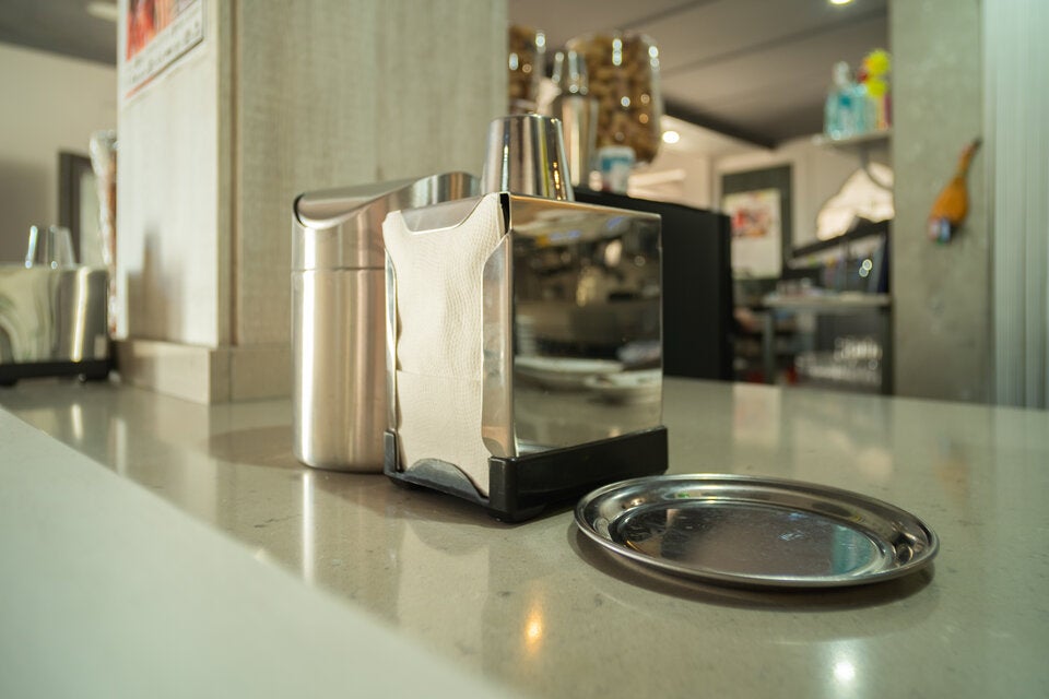 Geheimnis gelüftet: Dafür sind die Servietten im Eissalon wirklich gedacht