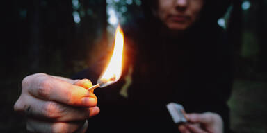 Schizophrener legt Feuer in Kirche: eingewiesen