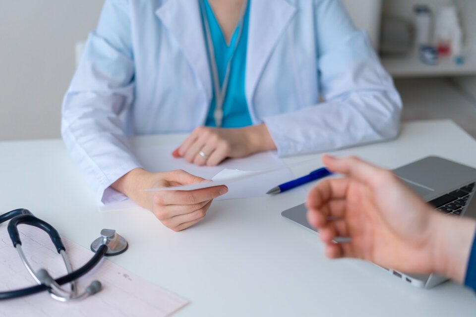 Studie zeigt: DAS könnte der größte Krebsrisikofaktor für Menschen unter 50 sein