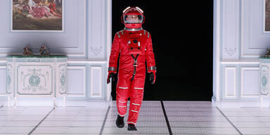 Kreativdirektor Jeremy Scott verlässt Moschino nach 10 Jahren