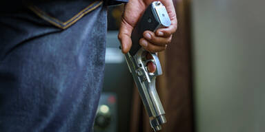 Bewaffneter Räuber Überfall