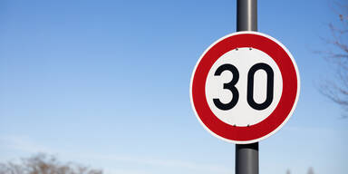 Anrainer stimmen &uuml;ber Tempolimit in Tullner Wohnvierteln ab