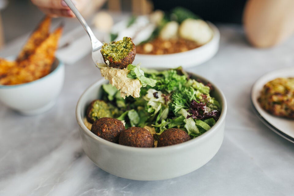 Falafel sind als Bowl oder Wrap auch in Österreich sehr beliebt.