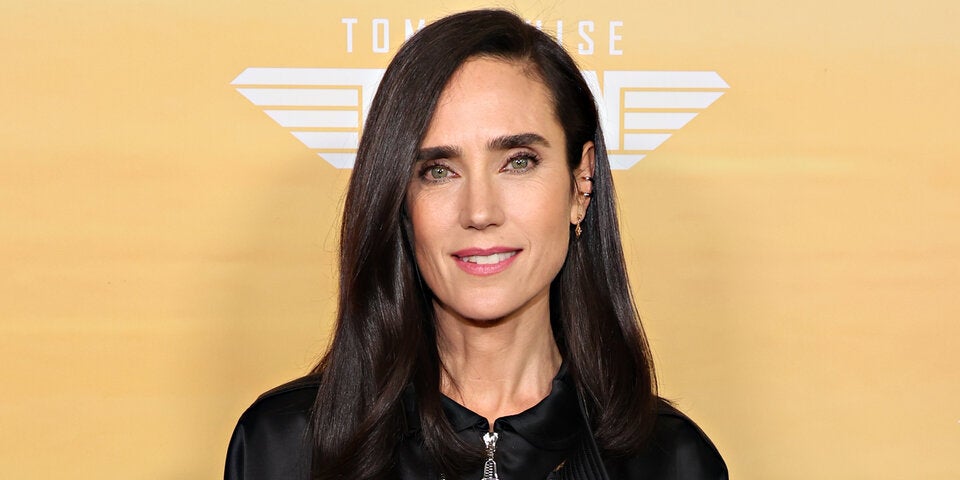 Nicht nur Jennifer Connelly setzt auf gerade Brauen, auch Audrey Hepburn trug diese Augenbrauenform bereits in den 60er -Jahren